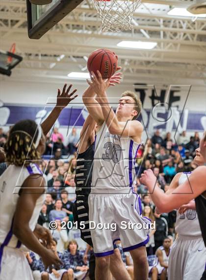 Thumbnail 1 in Battlefield vs. Osbourn photogallery.