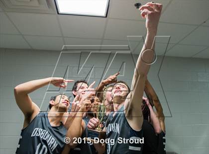 Thumbnail 3 in Battlefield vs. Osbourn photogallery.