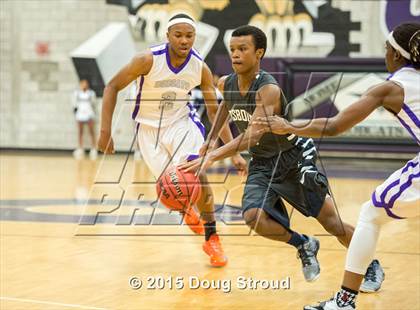 Thumbnail 3 in Battlefield vs. Osbourn photogallery.