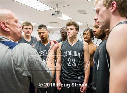 Thumbnail 3 in Battlefield vs. Osbourn photogallery.