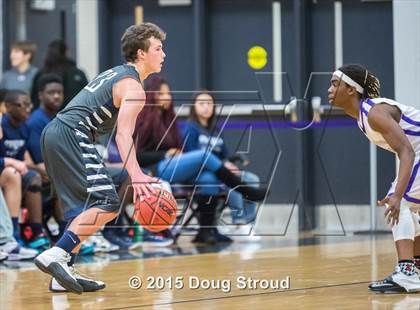 Thumbnail 3 in Battlefield vs. Osbourn photogallery.
