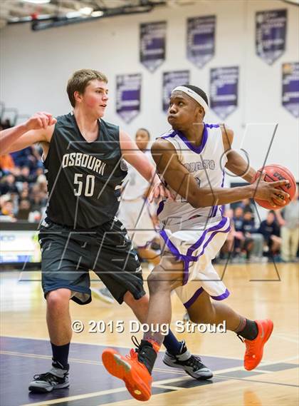 Thumbnail 3 in Battlefield vs. Osbourn photogallery.