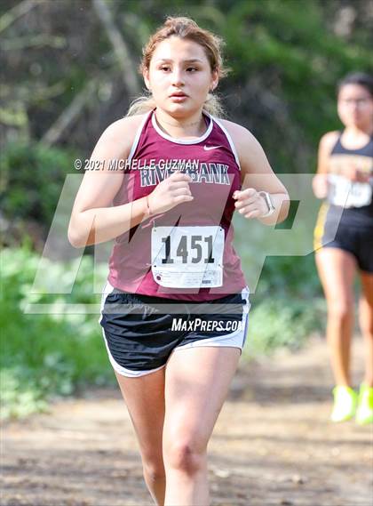 Thumbnail 1 in River Bluff Cross Country Meet photogallery.