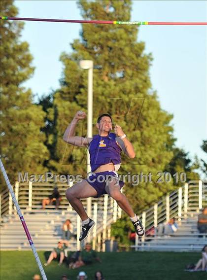 Thumbnail 1 in CIF State Championships (Prelims - Boys Pole Vault) photogallery.