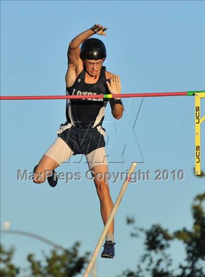 Thumbnail 1 in CIF State Championships (Prelims - Boys Pole Vault) photogallery.