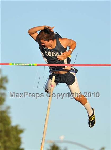 Thumbnail 2 in CIF State Championships (Prelims - Boys Pole Vault) photogallery.