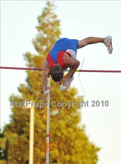 Thumbnail 2 in CIF State Championships (Prelims - Boys Pole Vault) photogallery.
