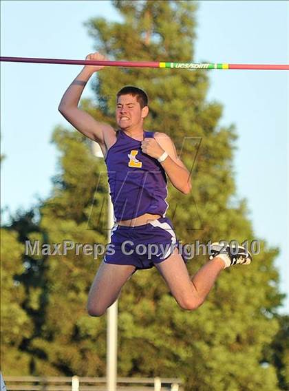 Thumbnail 3 in CIF State Championships (Prelims - Boys Pole Vault) photogallery.