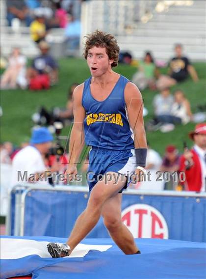 Thumbnail 2 in CIF State Championships (Prelims - Boys Pole Vault) photogallery.