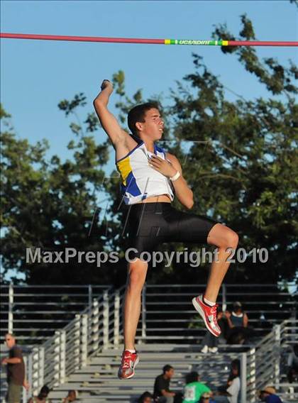 Thumbnail 3 in CIF State Championships (Prelims - Boys Pole Vault) photogallery.