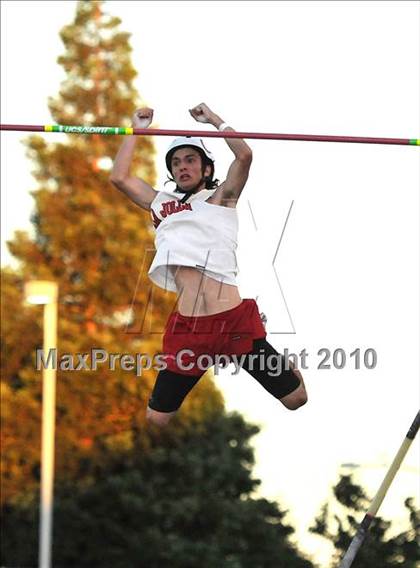 Thumbnail 1 in CIF State Championships (Prelims - Boys Pole Vault) photogallery.