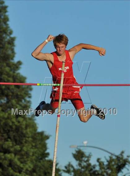 Thumbnail 2 in CIF State Championships (Prelims - Boys Pole Vault) photogallery.
