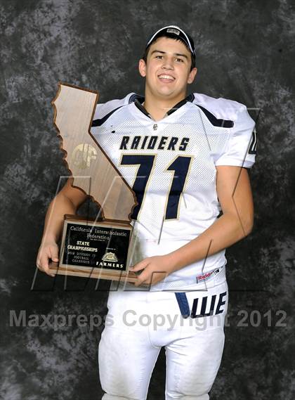 Thumbnail 2 in Central Catholic (CIF State D4 Final Awards) photogallery.