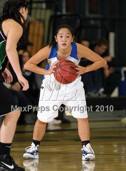 Thumbnail 2 in Dixon vs. Wood (Ram Jam Winter Classic) photogallery.