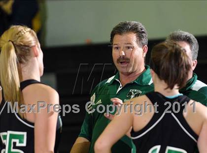 Thumbnail 1 in Dixon vs. Wood (Ram Jam Winter Classic) photogallery.