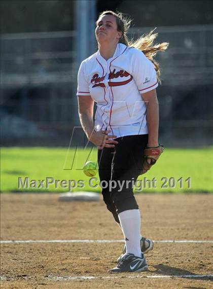 Thumbnail 1 in Archbishop Mitty @ Burlingame photogallery.