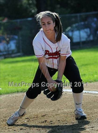 Thumbnail 2 in Archbishop Mitty @ Burlingame photogallery.