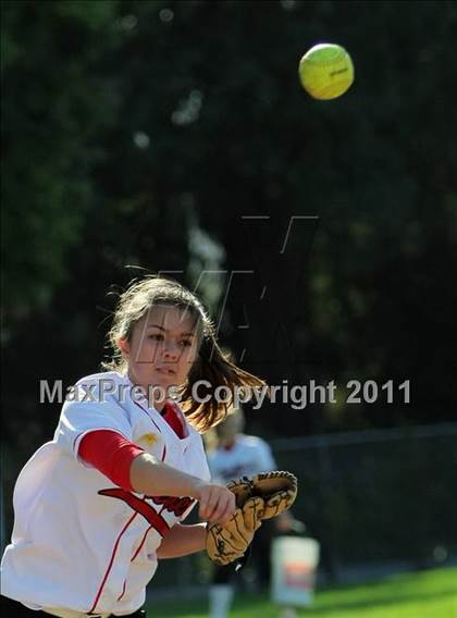 Thumbnail 2 in Archbishop Mitty @ Burlingame photogallery.