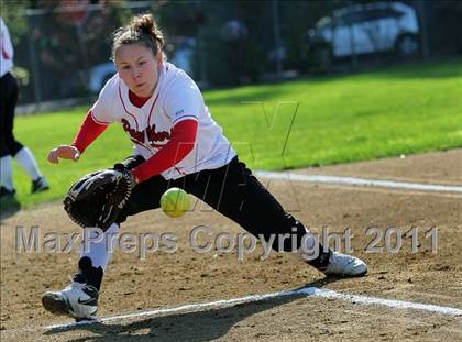 Thumbnail 3 in Archbishop Mitty @ Burlingame photogallery.