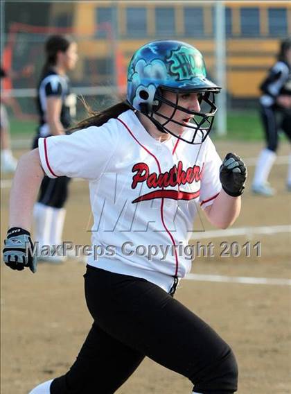 Thumbnail 2 in Archbishop Mitty @ Burlingame photogallery.