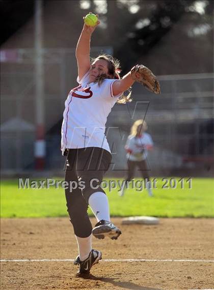 Thumbnail 2 in Archbishop Mitty @ Burlingame photogallery.