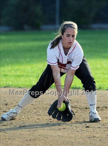 Thumbnail 2 in Archbishop Mitty @ Burlingame photogallery.