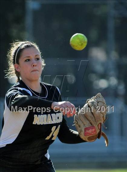 Thumbnail 3 in Archbishop Mitty @ Burlingame photogallery.