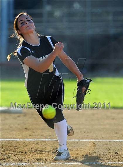 Thumbnail 3 in Archbishop Mitty @ Burlingame photogallery.