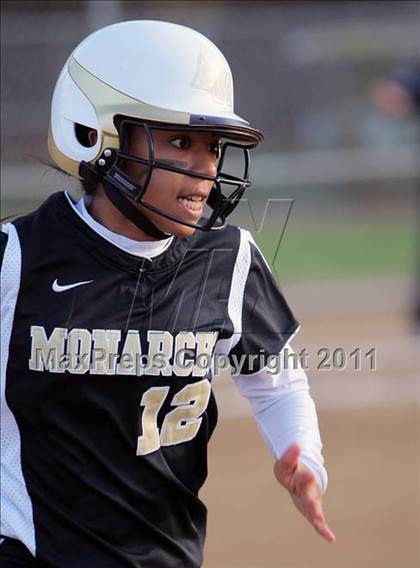 Thumbnail 3 in Archbishop Mitty @ Burlingame photogallery.