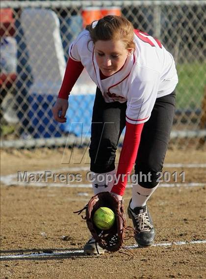 Thumbnail 1 in Archbishop Mitty @ Burlingame photogallery.