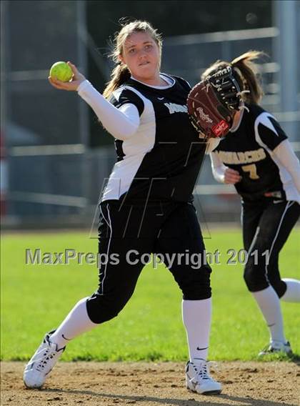 Thumbnail 1 in Archbishop Mitty @ Burlingame photogallery.