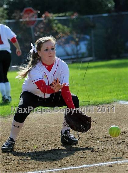 Thumbnail 3 in Archbishop Mitty @ Burlingame photogallery.