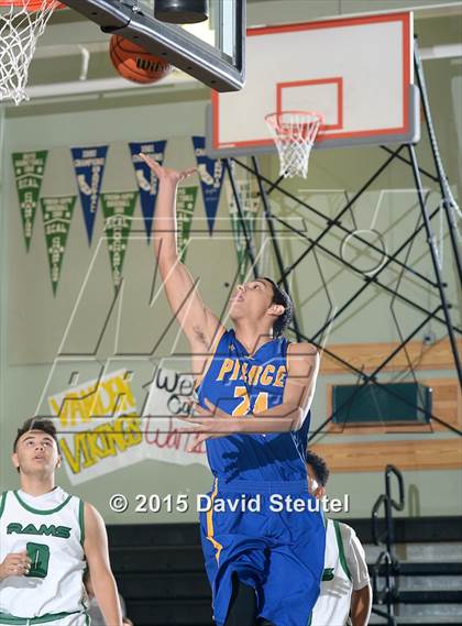 Thumbnail 1 in Pierce vs. Dixion (Ram Jam Winter Classic) photogallery.