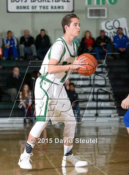 Thumbnail 3 in Pierce vs. Dixion (Ram Jam Winter Classic) photogallery.