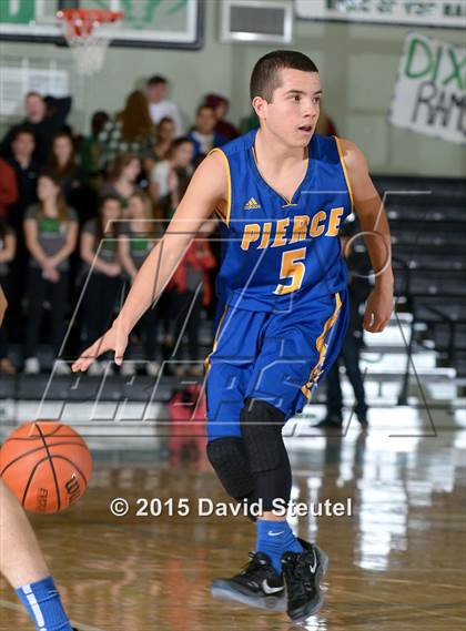 Thumbnail 3 in Pierce vs. Dixion (Ram Jam Winter Classic) photogallery.