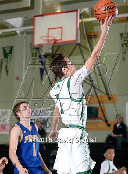 Thumbnail 2 in Pierce vs. Dixion (Ram Jam Winter Classic) photogallery.