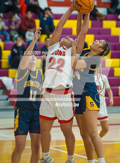 Thumbnail 1 in Sonora vs. Sierra Vista photogallery.