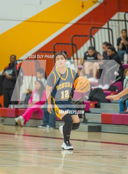 Thumbnail 2 in Sonora vs. Sierra Vista photogallery.