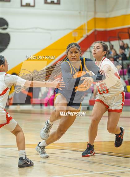 Thumbnail 3 in Sonora vs. Sierra Vista photogallery.