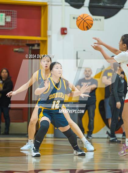 Thumbnail 1 in Sonora vs. Sierra Vista photogallery.