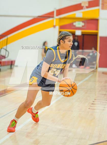 Thumbnail 2 in Sonora vs. Sierra Vista photogallery.