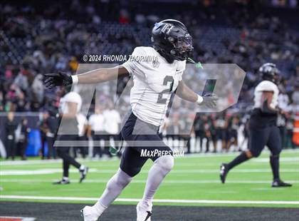 Thumbnail 1 in Iowa Colony vs. Randle (UIL 5A D2 Football Region III Quarterfinal) photogallery.