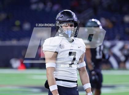 Thumbnail 3 in Iowa Colony vs. Randle (UIL 5A D2 Football Region III Quarterfinal) photogallery.