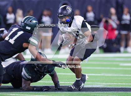 Thumbnail 1 in Iowa Colony vs. Randle (UIL 5A D2 Football Region III Quarterfinal) photogallery.