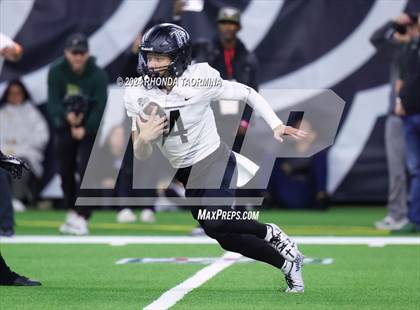 Thumbnail 1 in Iowa Colony vs. Randle (UIL 5A D2 Football Region III Quarterfinal) photogallery.
