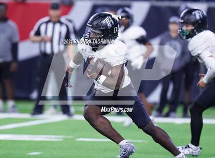 Thumbnail 3 in Iowa Colony vs. Randle (UIL 5A D2 Football Region III Quarterfinal) photogallery.