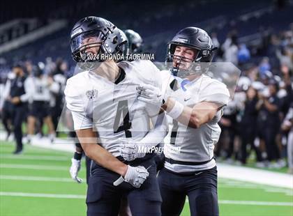 Thumbnail 2 in Iowa Colony vs. Randle (UIL 5A D2 Football Region III Quarterfinal) photogallery.