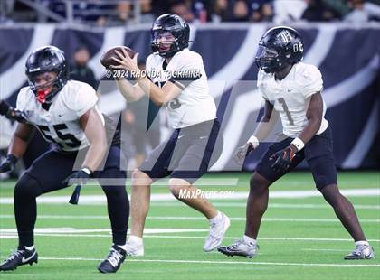 Thumbnail 1 in Iowa Colony vs. Randle (UIL 5A D2 Football Region III Quarterfinal) photogallery.