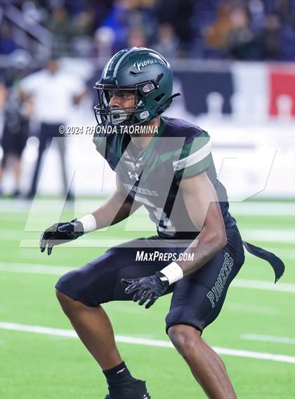 Thumbnail 2 in Iowa Colony vs. Randle (UIL 5A D2 Football Region III Quarterfinal) photogallery.