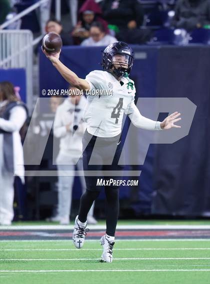 Thumbnail 2 in Iowa Colony vs. Randle (UIL 5A D2 Football Region III Quarterfinal) photogallery.